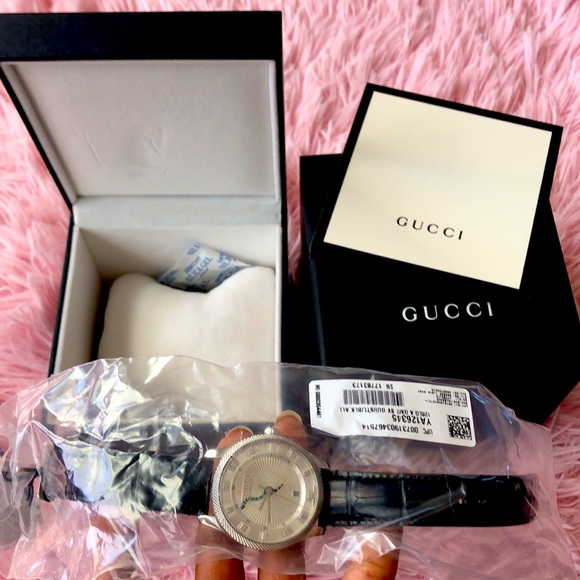 Gucci automatic black alligator leather strap! - Picture 2 of 7